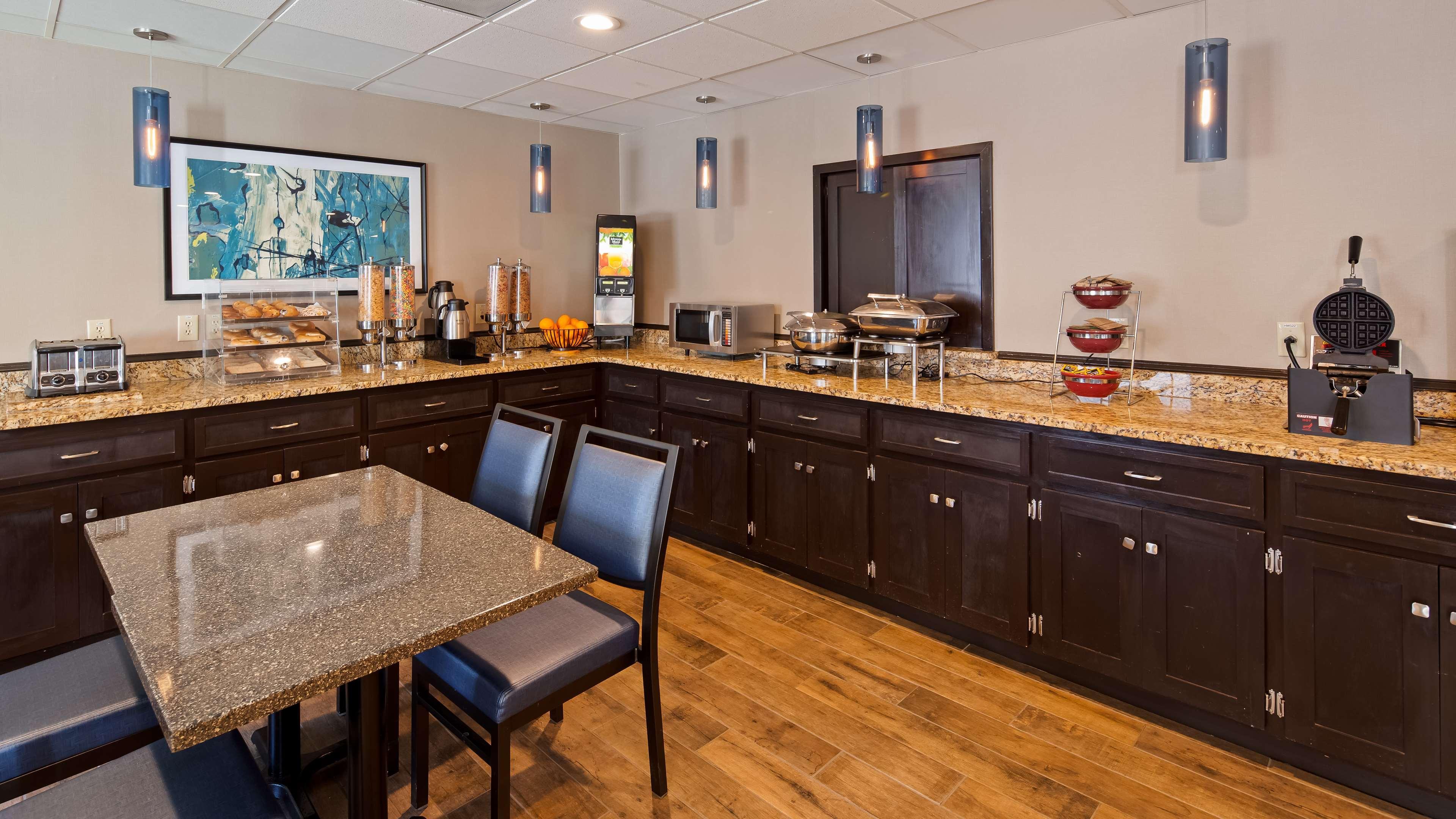 Best Western Augusta West Esterno foto