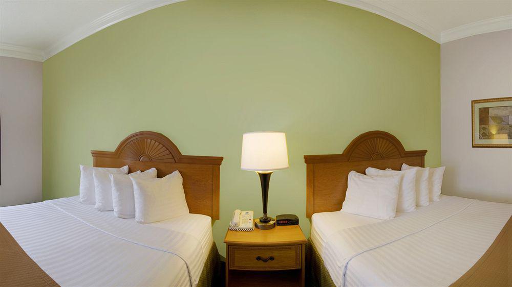 Best Western Augusta West Esterno foto